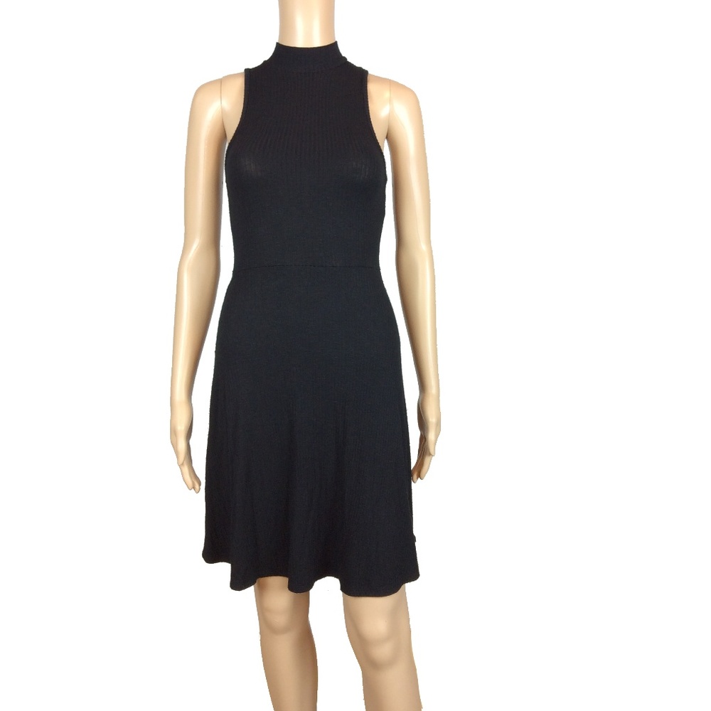 Tucker + Tate black ribbed fit and flare dress